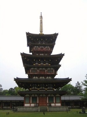 薬師寺 西塔 奈良の寺 神社を徒歩で巡る旅